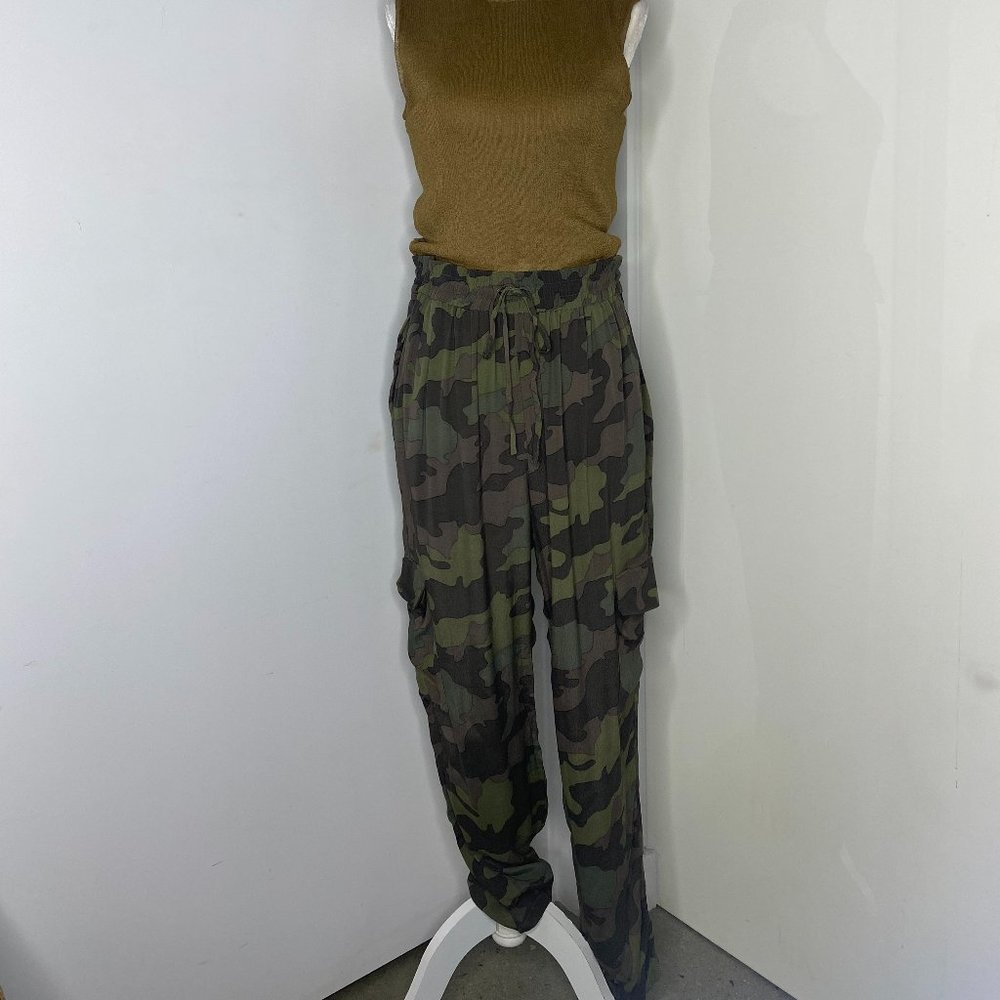 Fluid pant